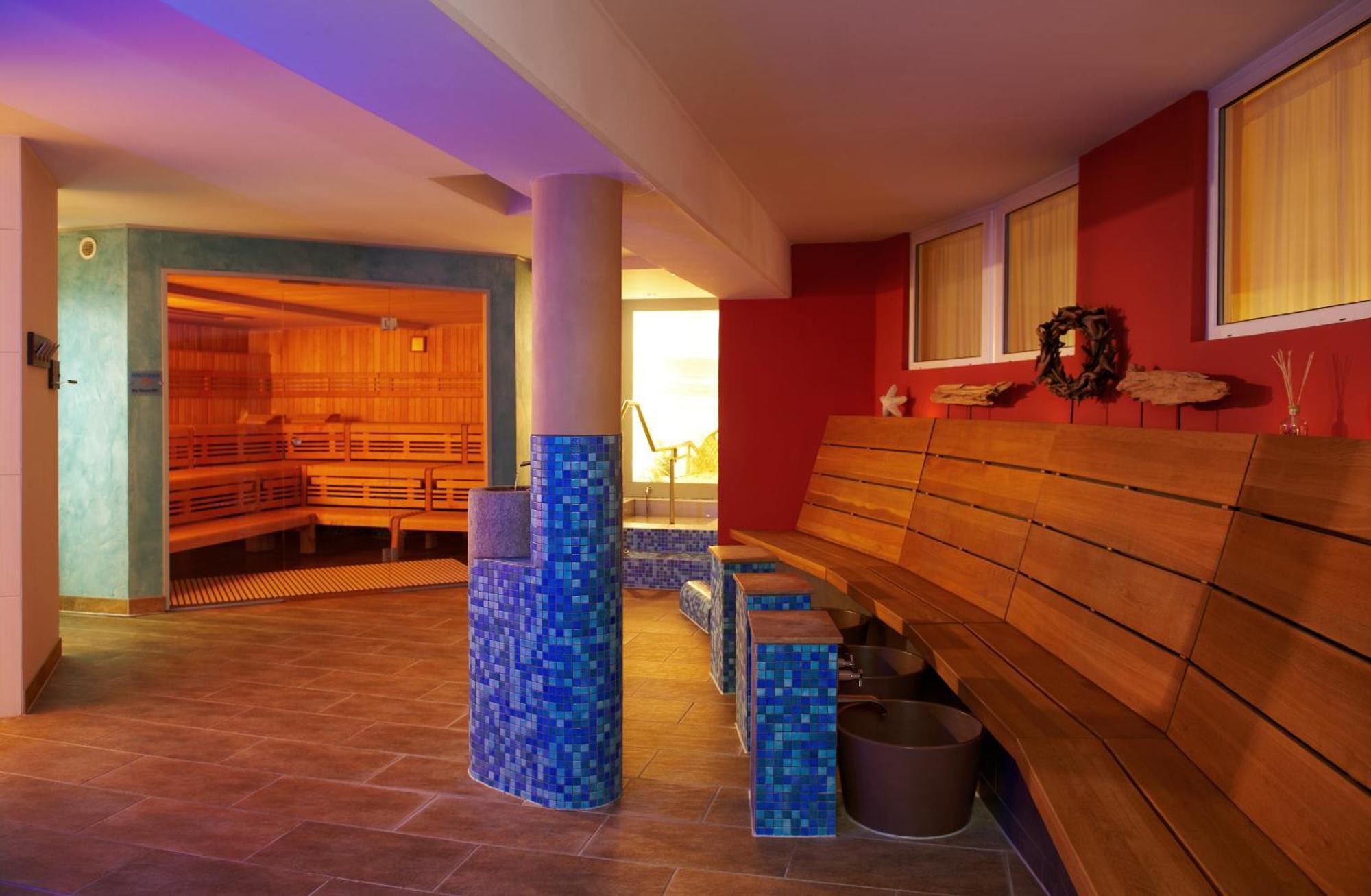 Ostseehotel Villen Im Park - Ein Rovell Hotel Heringsdorf  Exterior foto